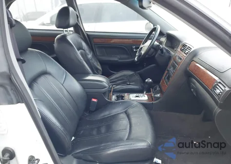 2005 Hyundai Xg350 L from USA, damaged, VIN KMHFU45E95A383914